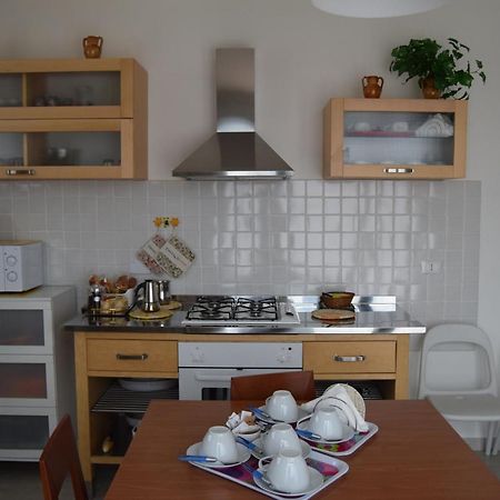 Casa Vacanza E Per Lavoro Tessyhouse สปิเนอา ภายนอก รูปภาพ