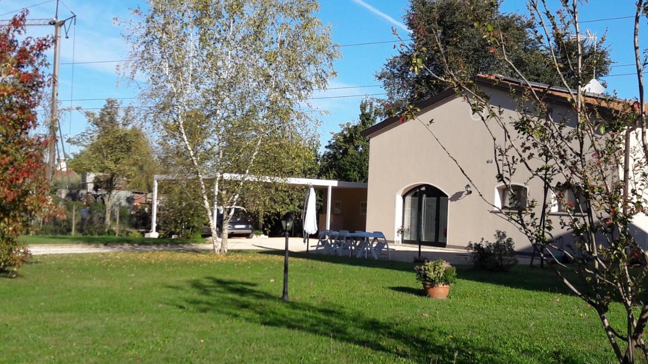 Casa Vacanza E Per Lavoro Tessyhouse สปิเนอา ภายนอก รูปภาพ