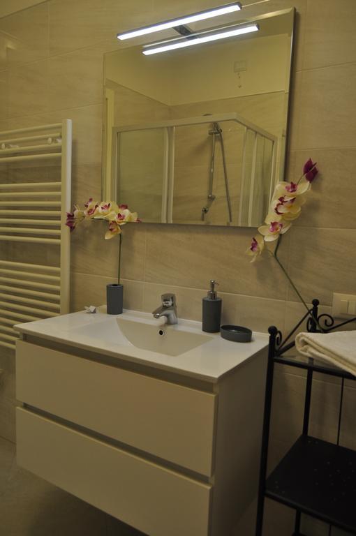 Casa Vacanza E Per Lavoro Tessyhouse สปิเนอา ห้อง รูปภาพ