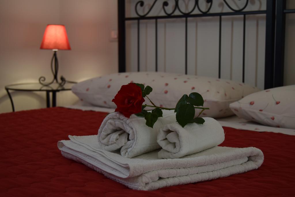 Casa Vacanza E Per Lavoro Tessyhouse สปิเนอา ภายนอก รูปภาพ