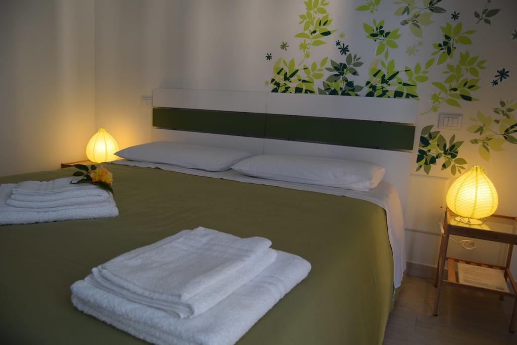 Casa Vacanza E Per Lavoro Tessyhouse สปิเนอา ภายนอก รูปภาพ