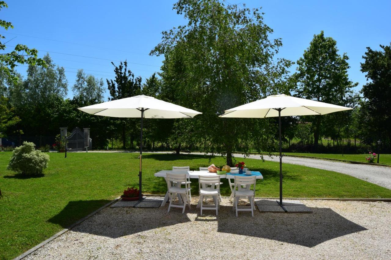 Casa Vacanza E Per Lavoro Tessyhouse สปิเนอา ภายนอก รูปภาพ